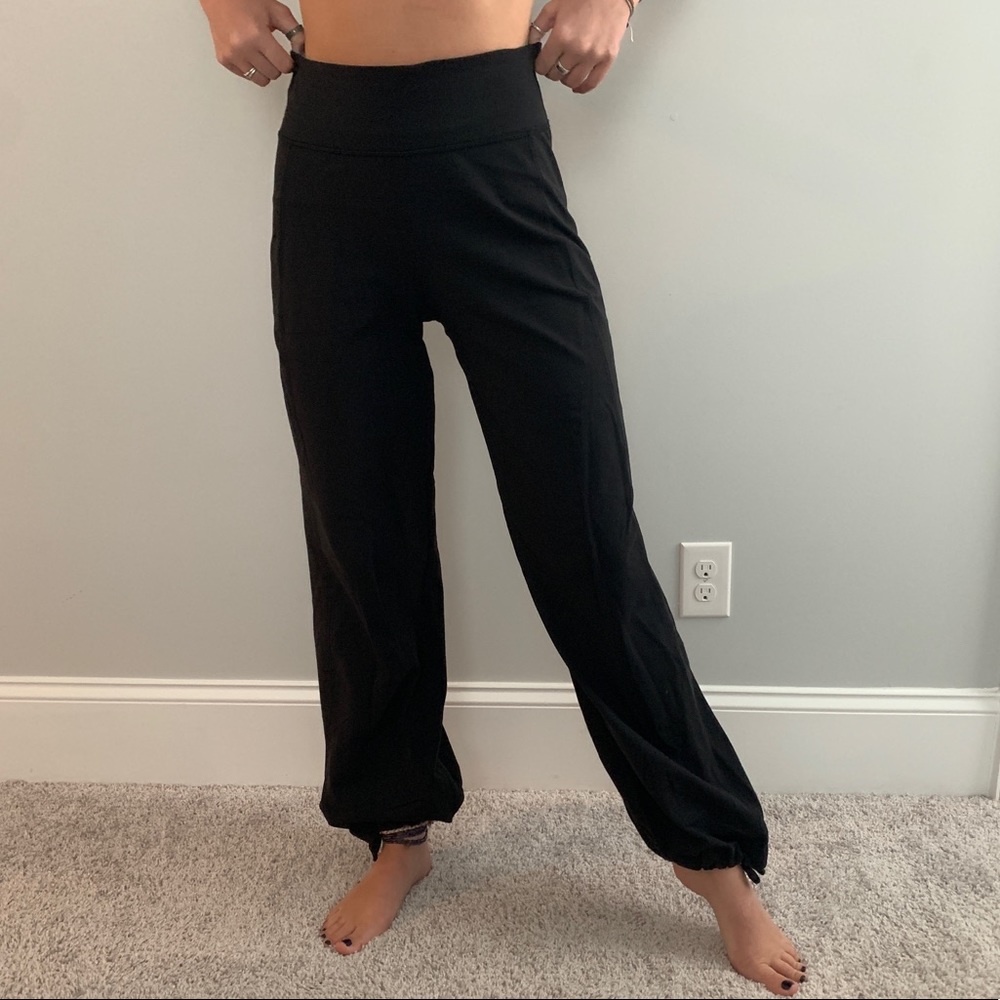 lululemon genie pants